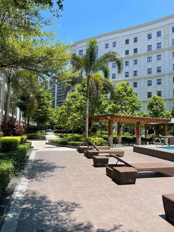 Studio Condo Building 81 Newport Boulevard Manila Exterior foto